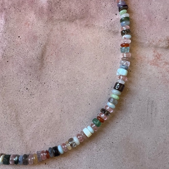 Handmade Short little mixed gemstone layering necklace - Picture 6 of 7